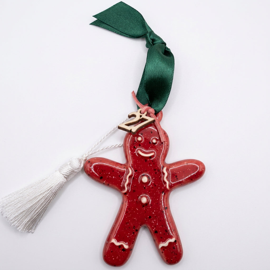 Χειροποίητο Κεραμικό Γούρι | κρεμαστό gingerbread man