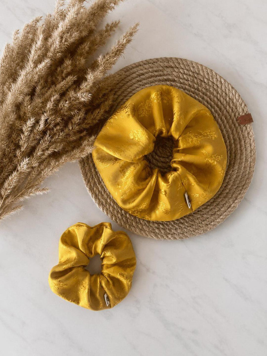 Scrunchie satin blossoms